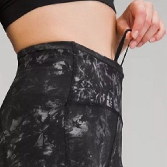 New LuluLemon Swift Speed High-Rise Crop 21" Leggings Aquila Black Multi size 2 - Picture 8 of 16